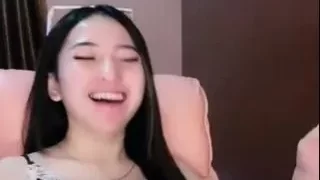 Bokep Indo Goyang Asyik Tengah Malam Bareng si Cantik